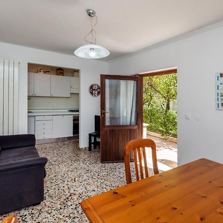 Casa Bell - Appartamento Con Parcheggio Privato E Bike Room Финале Лигуре Екстериор снимка