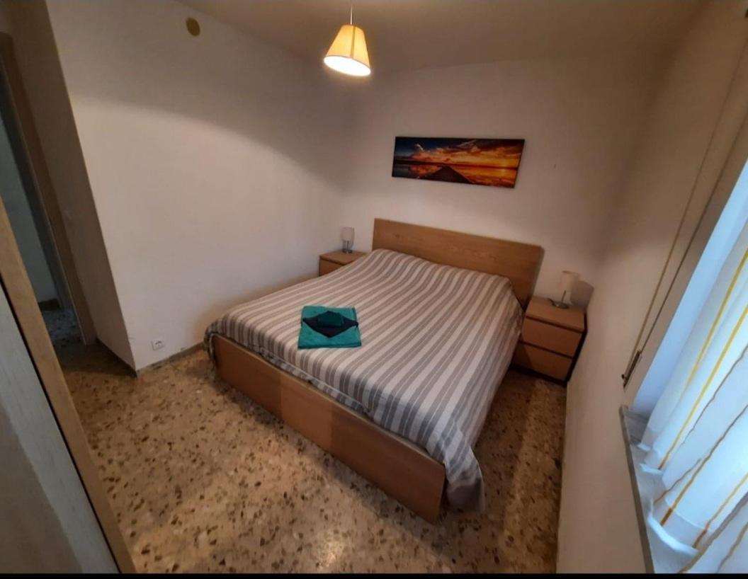 Casa Bell - Appartamento Con Parcheggio Privato E Bike Room Финале Лигуре Екстериор снимка
